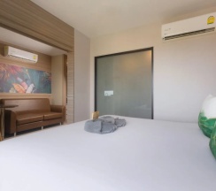 Двухместный номер Grand Deluxe с видом на закат (двуспальная кровать) в Patong Bay Residence