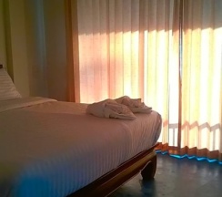 Двухместный номер Standard с балконом двуспальная кровать в Lanta Cottage