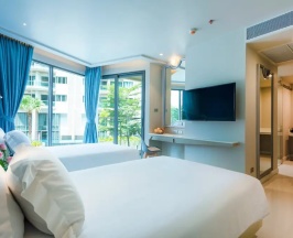Двухместный номер Superior с балконом (2 отдельные кровати) в Centara Sonrisa Residences & Suites Sriracha