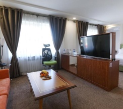 Люкс в Sunrise Hotel 日升酒店