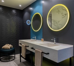 Номер люкс с 1 двуспальной кроватью и диваном в Hyatt Place Ekaterinburg