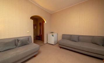 Номер полулюкс с 2 односпальными кроватями в Москва