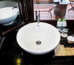 Бунгало Luxury в Poshanu Resort