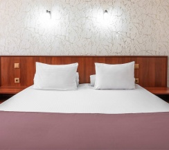 СТУДИЯ с панорамными окнами и видом на горы в Greek house viva hotels group
