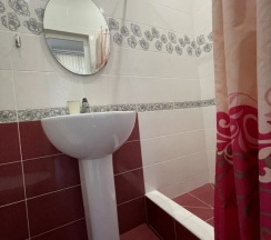 Трёхместные апартаменты с балконом в Summer House