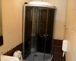Номер стандарт с 1 двуспальной кроватью в Дубрава