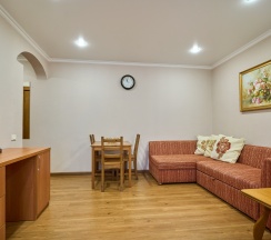 Семейный четырехместный номер в Лотос