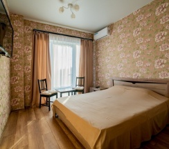 Двухместный номер "SUPERIOR" с одной большой кроватью в Морской