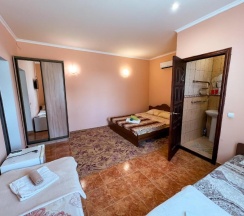 Четырёхместный номер Standard в Шале у моря