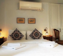 Номер Standard с балконом в Old Jaffa Hostel