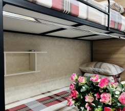 Кровать в женском номере c 5 двухъярусными кроватями (удобства на этаже) в Темпер прайд