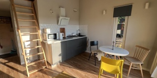 Васильево: Гостевой дом Домики в поле