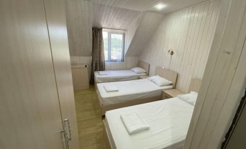 Комната стандарт с 3 односпальными кроватями в 2 Перца