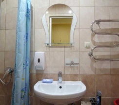 Трёхместный номер Standard с красивым видом из окна в Гуля