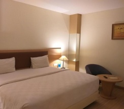 Двухместный номер Standard двуспальная кровать в OYO 666 D' Grande Hotel Batam