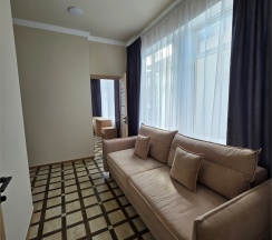 СЕМЕЙНЫЙ ДВУХКОМНАТНЫЙ НОМЕР с кроватями TWIN/DBL с двуспальным диваном в Цитрус