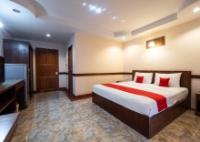 Номер Deluxe в RedDoorz Navin Mansion 3 Pattaya