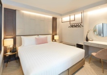 Люкс с 2 комнатами в The Quarter Ploenchit by UHG