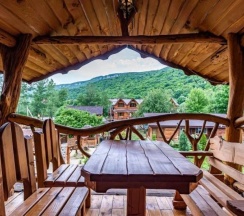 Люкс семейный в Денница