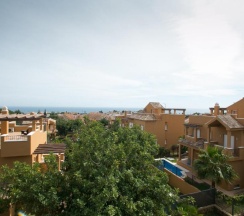 Вилла с 5 комнатами с видом на море в Villas Av Los Altos De Marbella