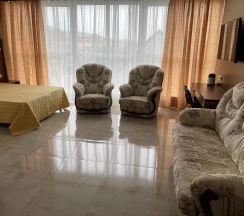 Полулюкс 2-х местный (Джуниор Сьюит) в Шоколад