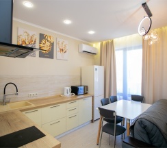 Апартаменты Студия Делюкс (38 м2, с балконом) в SeaRent-Крымский