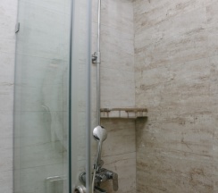 Четырёхместный номер Superior в Apple Hostel