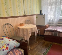 Четырёхместный номер Standard (общая ванная комната) в Русь