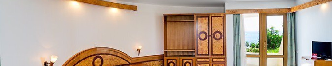 Двухместный номер Family с видом на окрестности 2 отдельные кровати в Rubi Hotel