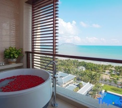 Двухместный номер Deluxe с видом на море двуспальная кровать в Jinghai Hotel & Resort