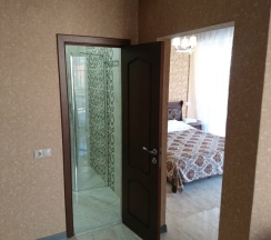 Люкс с балконом и с видом на горы в Гега