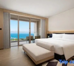 Люкс Пентхаус с 2 комнатами с видом на океан в voco Sanya Dadonghai By IHG
