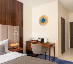 Стандарт в V Hotel&Rooftop lounge