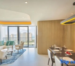 Люкс Deluxe с 3 комнатами с балконом и с видом на море в Oakwood Apartments Sanya