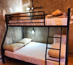 3-комнатные апартаменты стандарт в Rooms4Rent (Румс фор Рент)