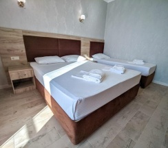 Одноместный номер Comfort двуспальная кровать в A-Sunrise