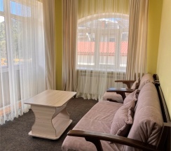 Люкс с панорамным видом на горы в Шатун