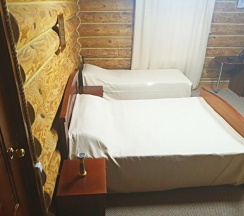 Стандартный четырехместный номер без балкона в Шарлоотка