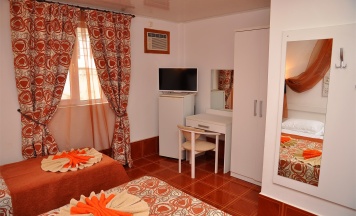 3-х местный без балкона в Век