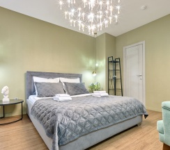 Улучшенный номер с кроватью размера «king-size» в Питер