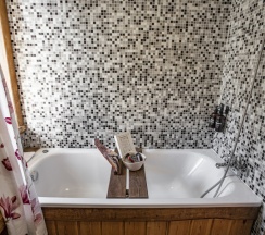 Четырёхместный номер с террасой в Old boys