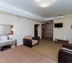 1 категория Гостиничный  (2 доп. места) в Изумрудное