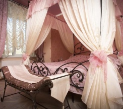 1-комнатный номер улучшенный с 1 двуспальной кроватью в Ассоль