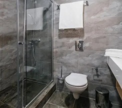 Двухместный номер Standard с видом на город двуспальная кровать в TÖR`RE Astana by Wyndham