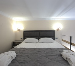 Двухместные апартаменты 2 с видом на внутреннюю территорию (во двор) двуспальная кровать в Exclusive Hotel&Apartments