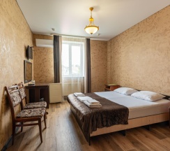 Номер стандарт с 1 двуспальной кроватью в Изумруд