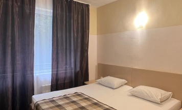 2-х мест с балконом вид на город в София-rooms