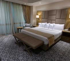 Двухместный семейный люкс Executive (2 отдельные кровати) в Triumph Plaza Hotel