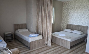 Четырёхместный номер Standard в Guest House Iberia