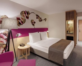 Двухместный номер Deluxe двуспальная кровать в Holiday Inn Frankfurt - Alte Oper by IHG
